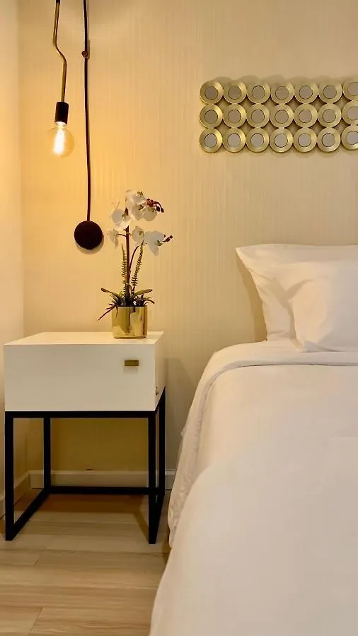 ゲストハウス Guillerminas Hostel Boutique クエンカ